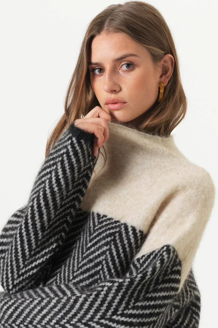 Léandro™ | Luxury Cashmere Turtleneck