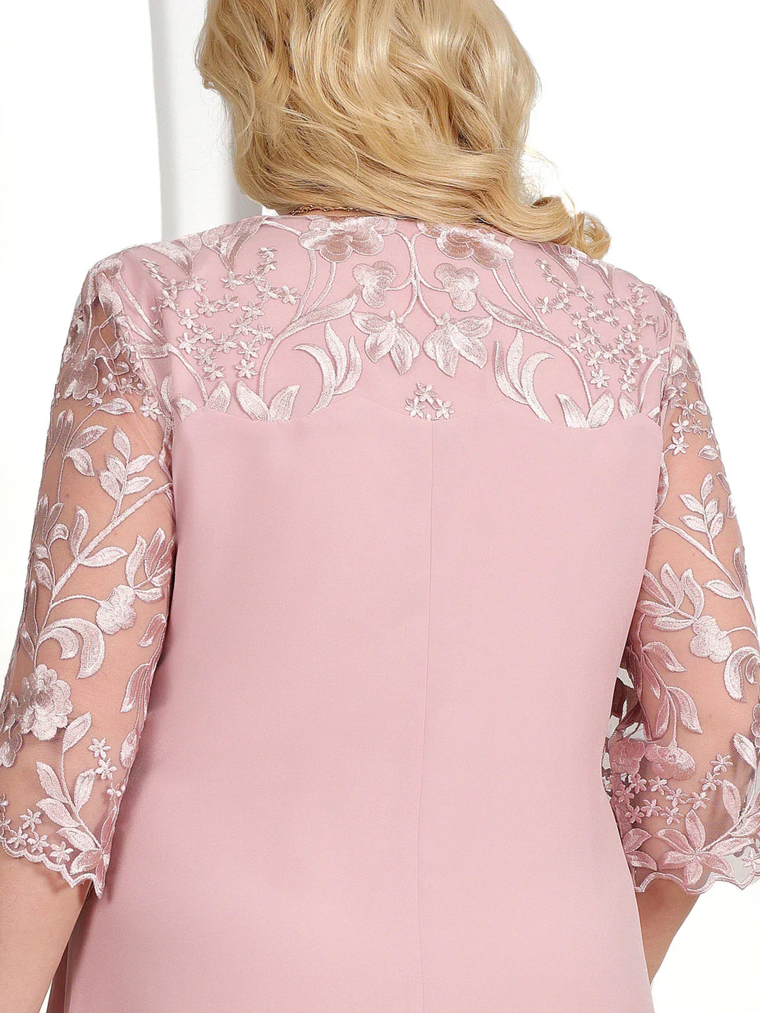 Theresia™ | Embroidered Banquet Dress in Plus Size